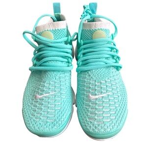NIKE Aqua/Turquoise Women’s Flyknit Presto Sneakers NEW IN BOX